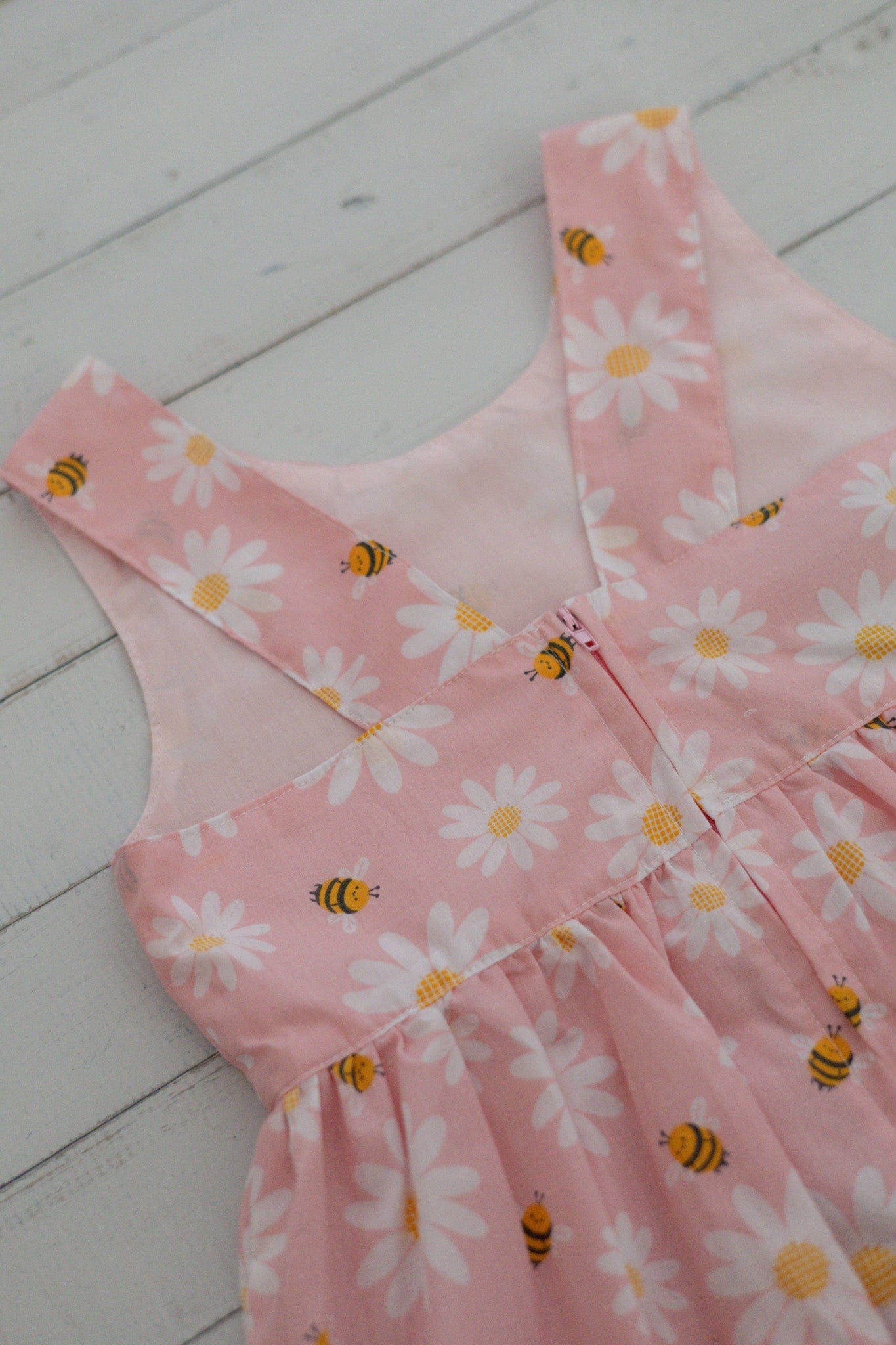 Mirrabooka Kidz Dresses Girl's Pink Daisy & Bee Dress